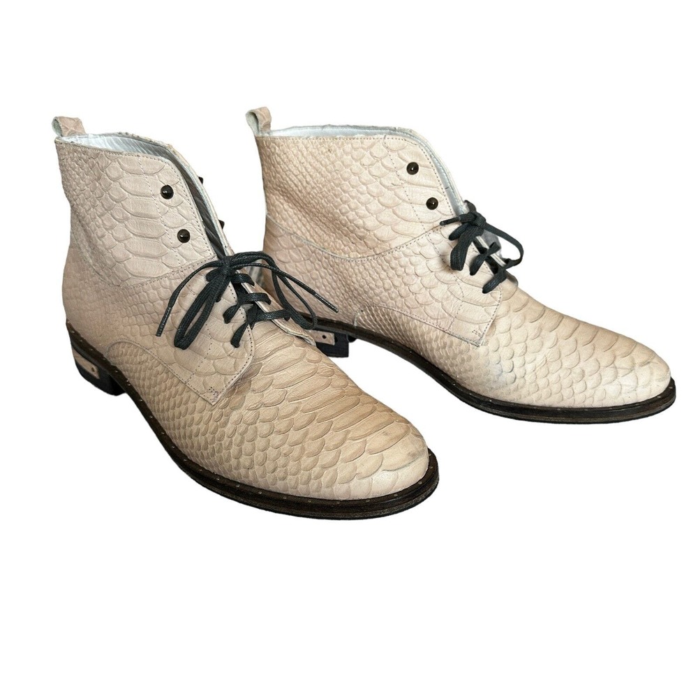 Freda Salvador Womens Pink Embossed Leather Ankle Lace Up Boots Size 7.5